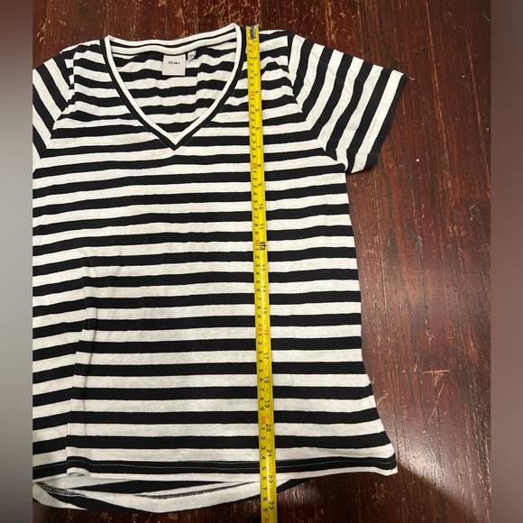 ICHI black and white striped v neck tee - Picture 8 of 8